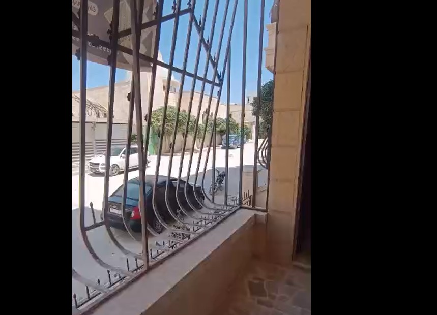 شقة مقابل جامع الأندلس